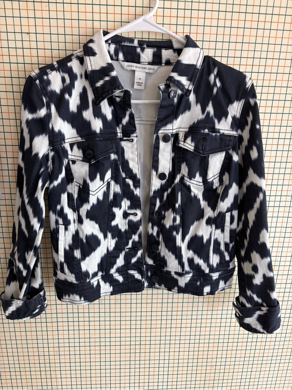 Jones New York Black & White Patterned Denim Jacket